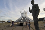 Monumento Niemeyer20070420 0018